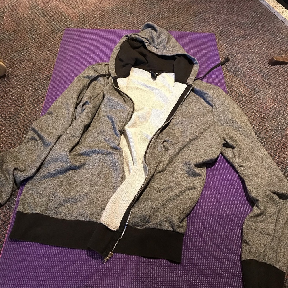 Men’s zip up sweater